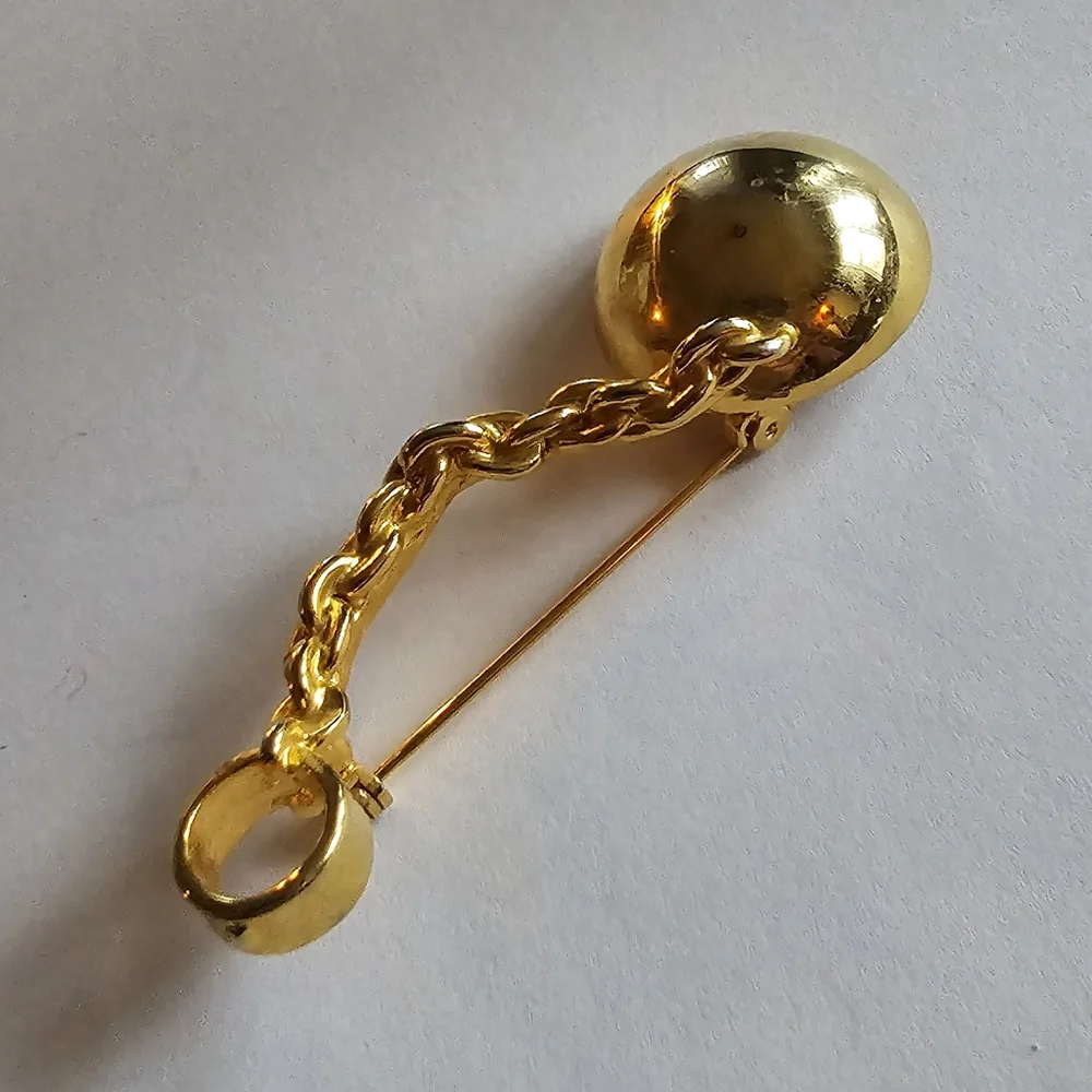 Vintage fun brooch